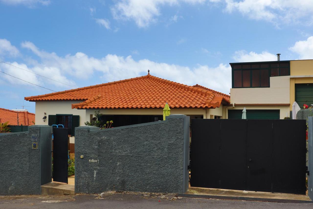 Suites Pinto Coelho Caniço Exterior foto