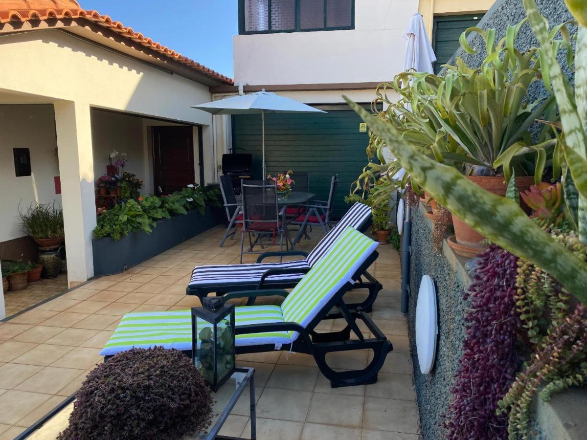 Suites Pinto Coelho Caniço Exterior foto